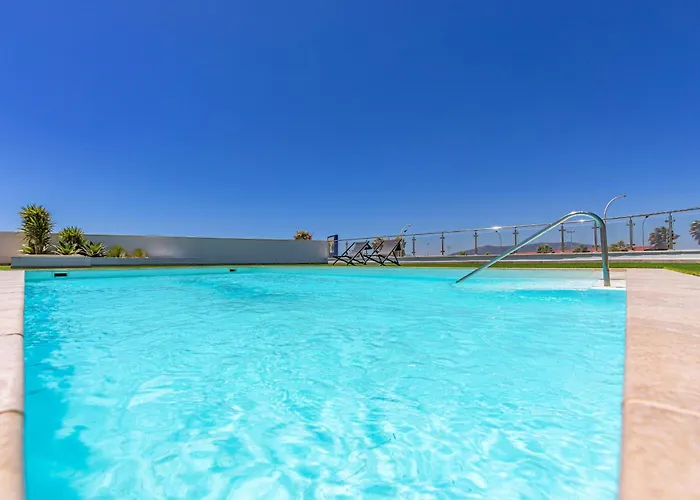 Terrazas Con Vistas, Garaje, Piscina & Fibra * تريفة